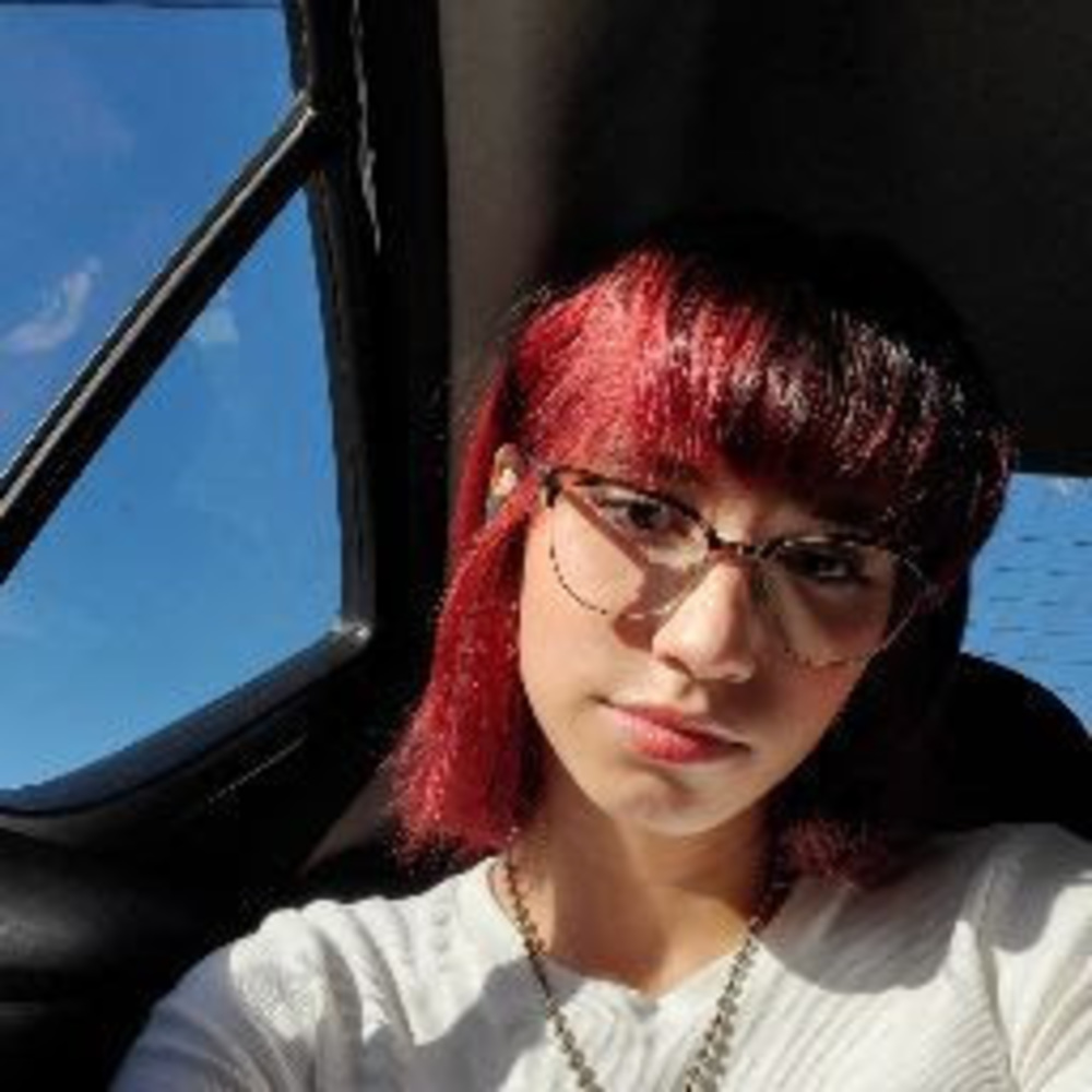 Meet your Posher, Annie_